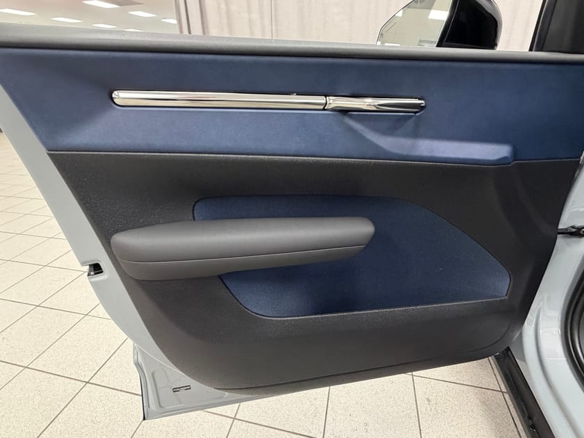 Bild 5 av Volvo EX30 Single Motor Extended Range