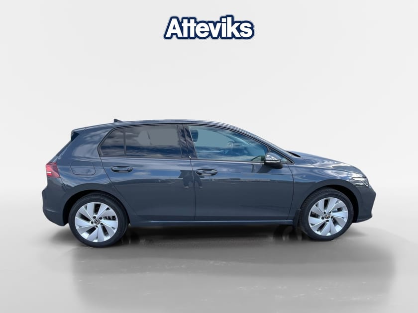 Bild 2 av Volkswagen Golf Life 1.5 eTSI 150hk *Keyless/Backkamera*