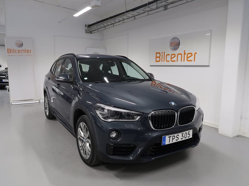 Bild 3 av BMW X1 xDrive20d Sport line V-Däck ingår Drag-Kamera-Keyless-R