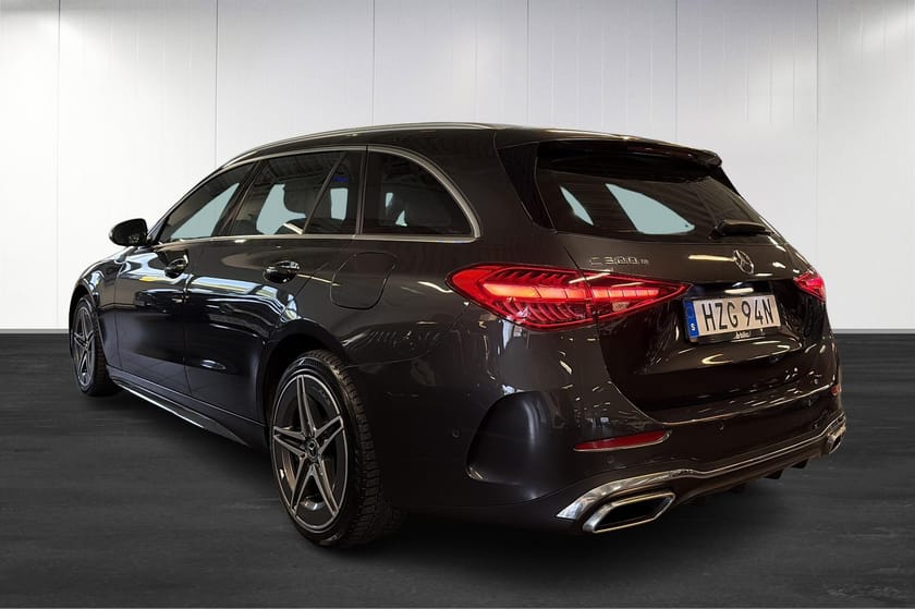Bild 4 av Mercedes-Benz C 300 T e Moms | AMG Line Advanced | Backkamera | LED
