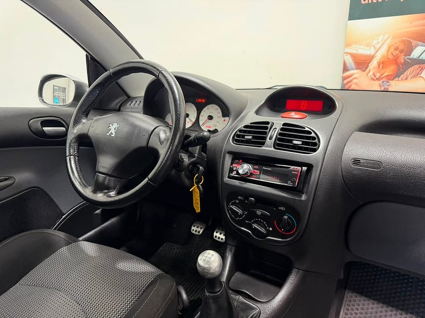 Bild 2 av Peugeot 206 CC 1.6 Euro 3