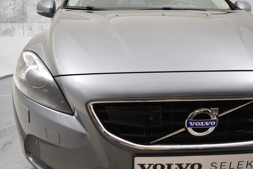 Bilde 4 av Volvo V40 D2 120 HK/Summum/Skinn/Hengerfeste