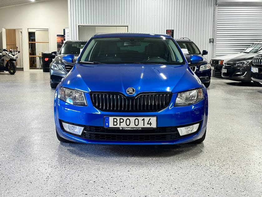 Bild 2 av Škoda Octavia Skoda 1.6 TDI Ambition Euro 5 Kamrem Bytt Nya däck Ny bess