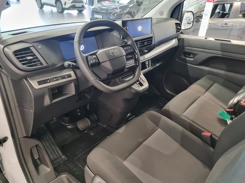 Bild 5 av Toyota Proace L1 LONG 2,2D 180 HK AUTO PROFESSIONAL 2 DÖRRAR