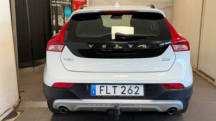 Bild 5 av Volvo V40 Cross Country D3 Kinetic Euro 6|Kamrem bytt|3,45%Ränta
