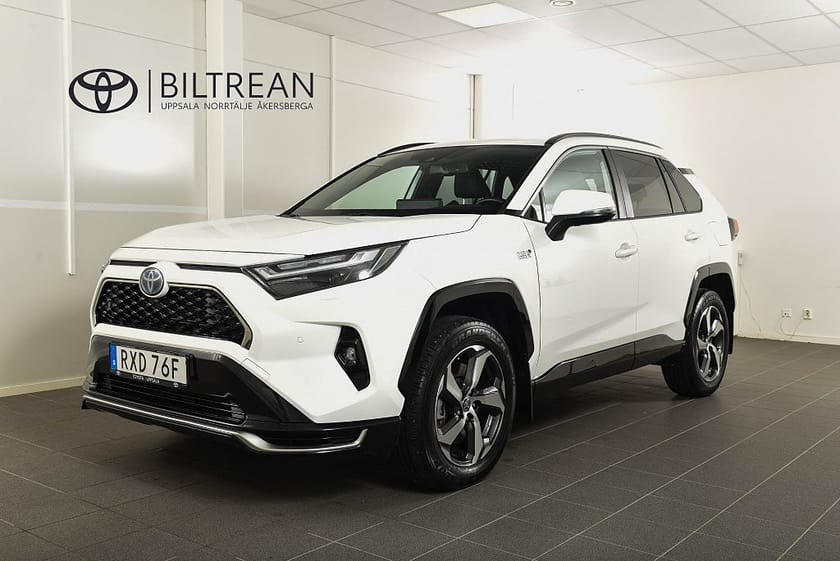 Bild 1 av Toyota RAV4 Plug-in Hybrid AWD X Edition Bränslevärmare MOMS