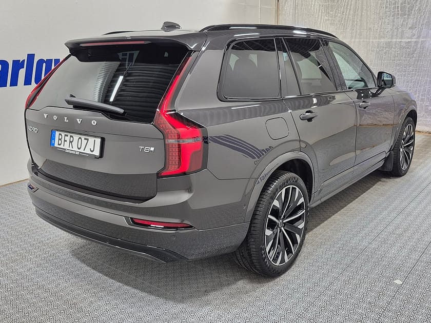 Bild 4 av Volvo XC90 T8 Recharge Ultra Dark 7-sits plug in 456HK 4x4 Panora