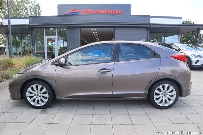Bild 1 av Honda Civic 1.8 16V FWD 142hk Backkamera Svensksåld