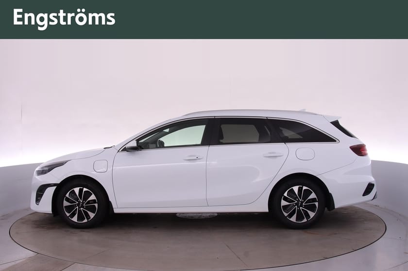 Bild 5 av Kia Ceed Sportswagon Plug-in Hybrid DCT 141 HK Navi Backkam