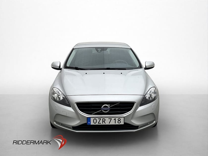 Bild 2 av Volvo V40 T2 Kinetic Värmare Sensorer Bluetooth Ny-Kamrem