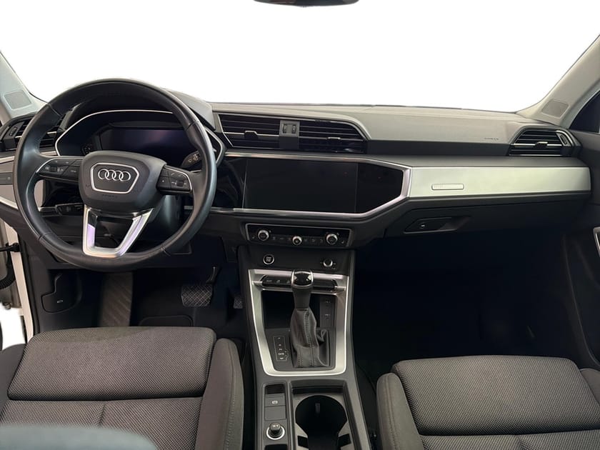 Bild 5 av Audi Q3 35 TFSI PROLINE ADVANCED 150hk Keyless/drag/värmar