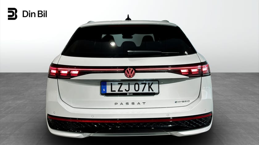 Bild 5 av Volkswagen Passat Variant eHybrid 272 DSG6 R-LINE