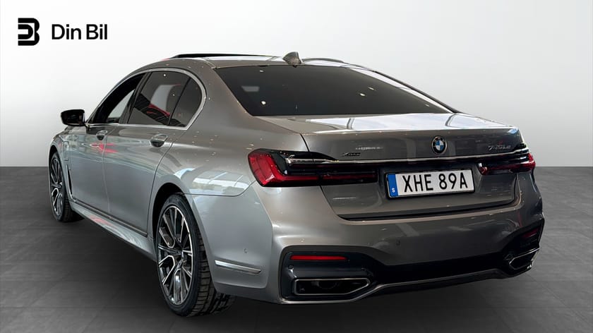 Bild 3 av BMW 745Le xDrive Le Hybrid M-Sport Pano HUD