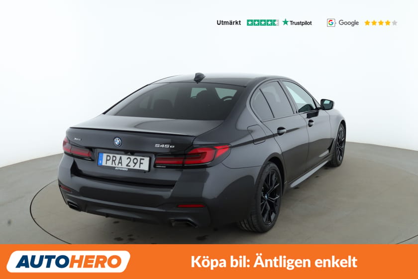 Bild 5 av BMW 545e xDrive Sedan M Sport / Park assist, 360-kamera, Rattvärme, H/K