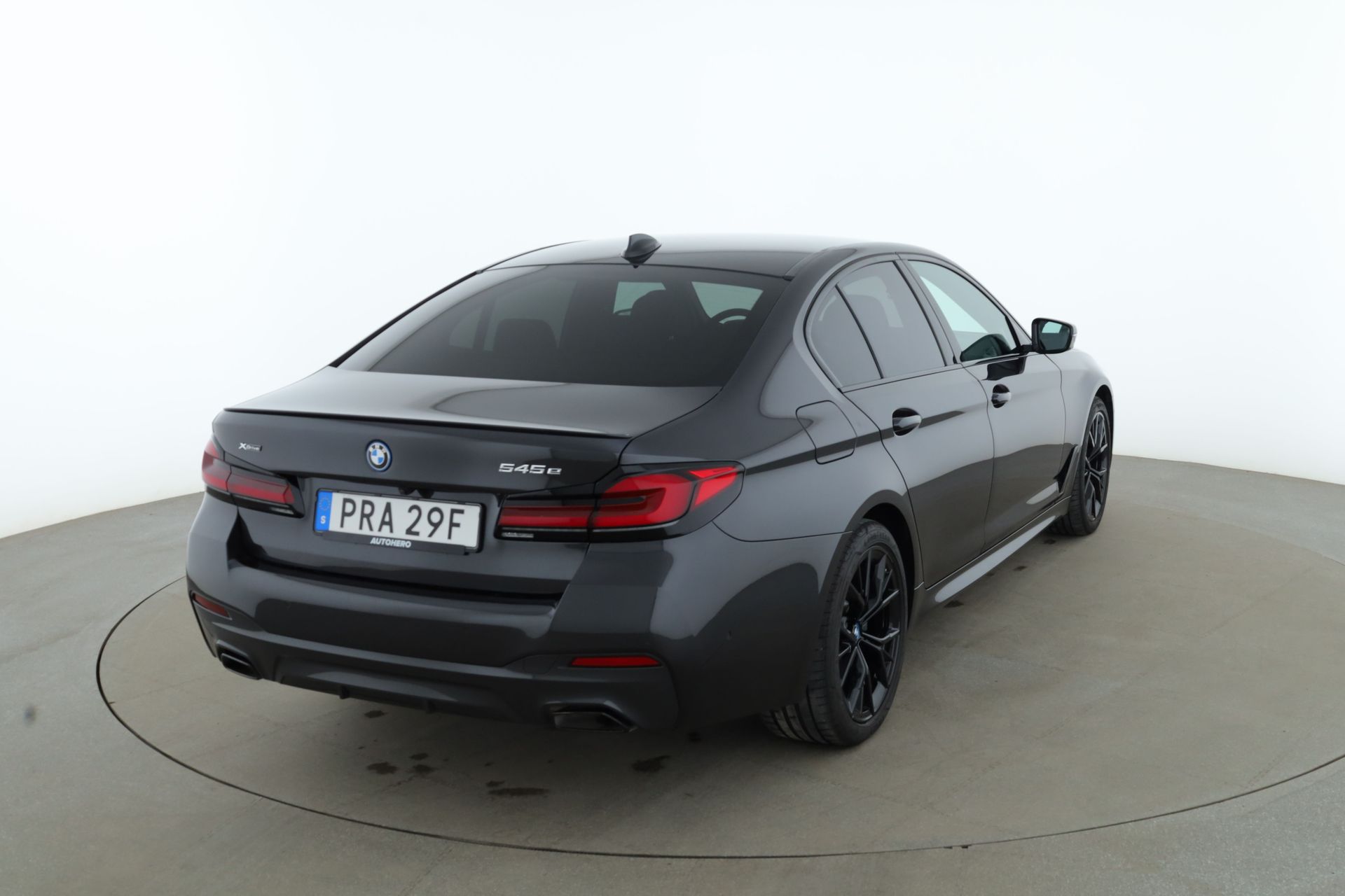 BMW 545 e M Sport / Park assist 2023, bild 6/45