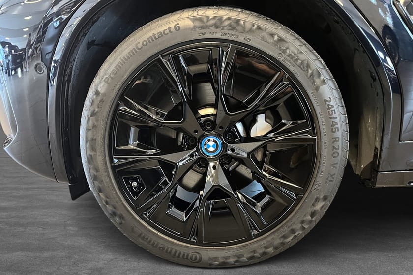 Bilde 5 av BMW iX3 -M SPORT-ACC-KROK-HARMAN KARDON-NAVI-APPLE CARPLAY-