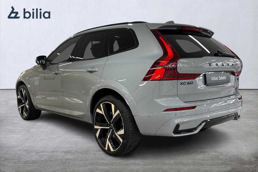 Bild 2 av Volvo XC60 T6 Plus Black Nordic Edition/360Kamera/BowerW/Panorama/Massage