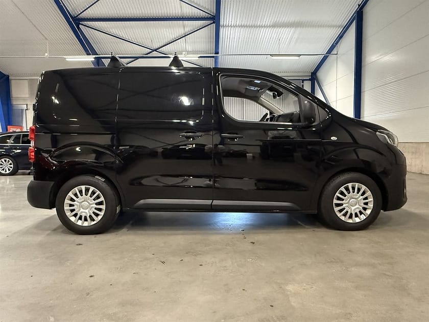 Bild 3 av Toyota Proace 1.6 D-4D 95hk / L1H1 / Manuell / Drag / HUD