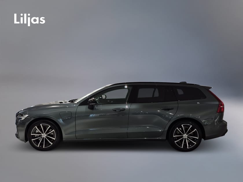 Bild 3 av Volvo V60 T6 AWD Plus Dark Nordic Edition//360-kamera//Drag//