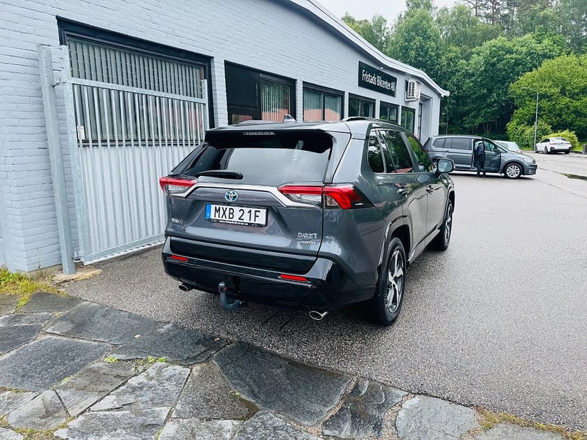 Bild 3 av Toyota RAV4 Plug-in Hybrid 306HK AWD X-EDITION JBL / DRAG