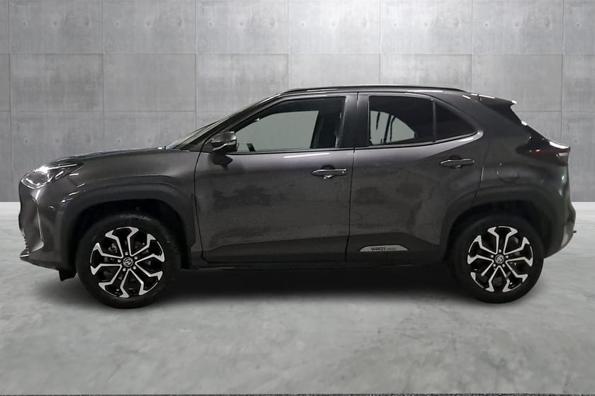 Bilde 2 av Toyota Yaris Cross Hybrid AWD-i Active Tech | Privatkjørt | Klar for ny eier