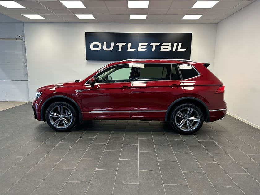 Bild 2 av Volkswagen Tiguan Allspace 7-sätes 7-sits TDI 200hk 4M GT Drag Carplay värmare