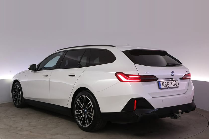 Bild 4 av BMW i5 xDrive40 Touring M-Sport PRO Drag H/K DAP V-hjul