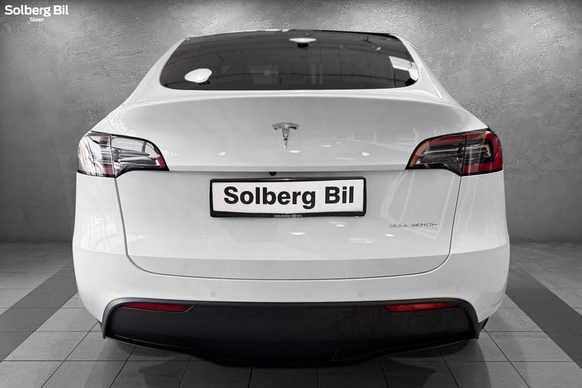 Bilde 5 av Tesla Model Y Long Range AWD AWD/ VARMEPUMPE/ PREMIUM.LYD/ NORSK/ PANO