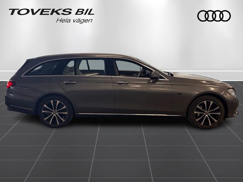 Bild 2 av Mercedes-Benz E 300 de T PLUG-IN Exklusive Line