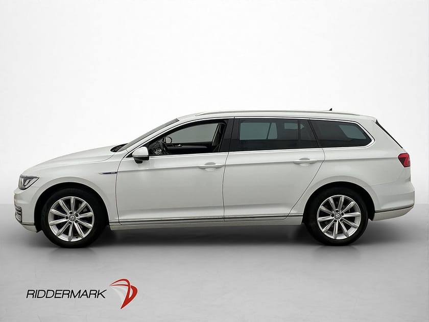 Bild 4 av Volkswagen Passat Variant GTE 1.4 TSI P-Värmare Kamera Drag Carplay