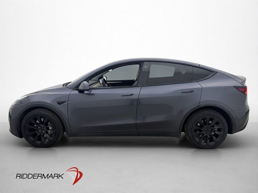 Bild 5 av Tesla Model Y Long Range AWD Värmepump Rattvärme Svensksåld