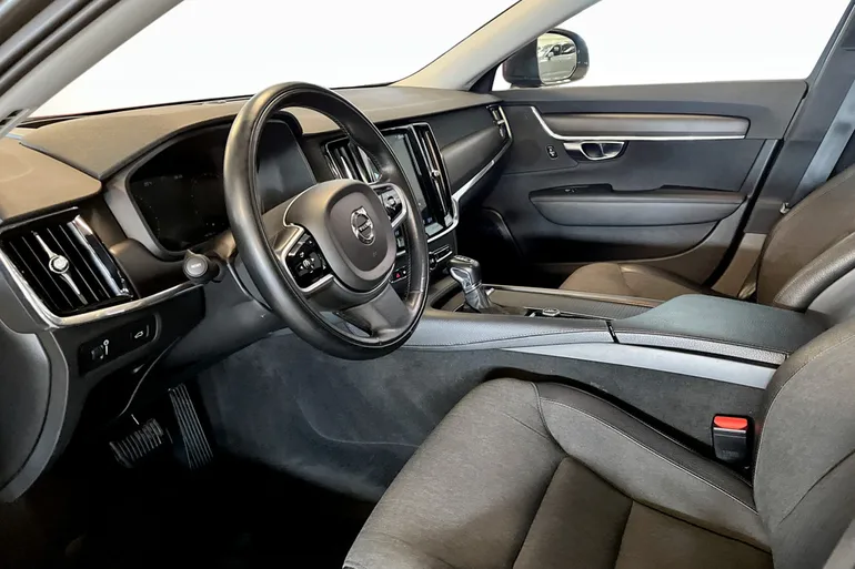 Volvo V90 Cross Country