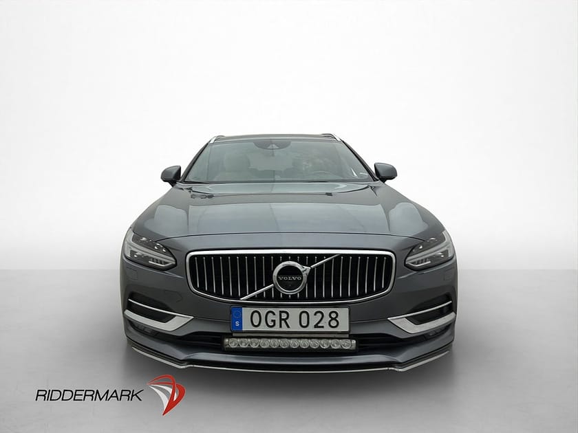 Bild 2 av Volvo V90 D5 AWD Inscription B&W 360° Skinn 4-Zon Drag