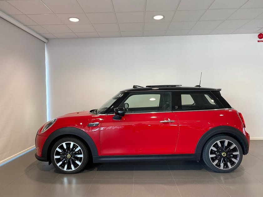 Bild 2 av MINI Cooper SE 4,95% Ränta Keyless Panoramatak H/K Head Up Display