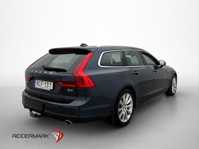 Bild 5 av Volvo V90 D4 Momentum Värmare Drag CarPlay BLIS P-Sensorer