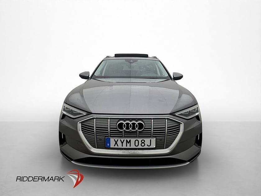 Bild 3 av Audi e-tron 55 quattro Pano B&O 360° Skinn CarPlay Drag