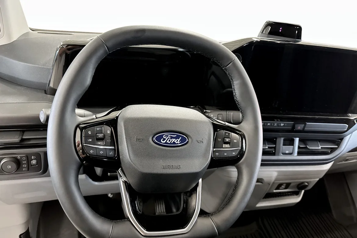 Ford Transit Custom 82.5 kWh AWD