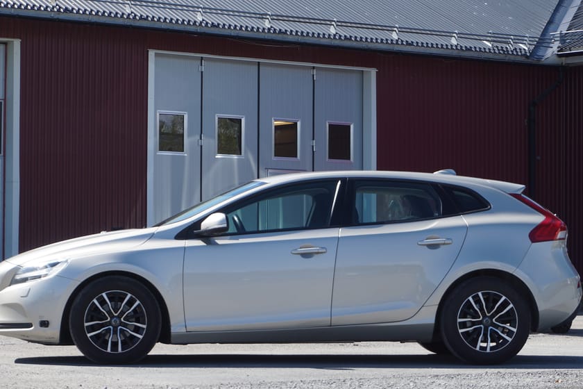 Bild 2 av Volvo V40 SoV-hjul drag motorvärmare