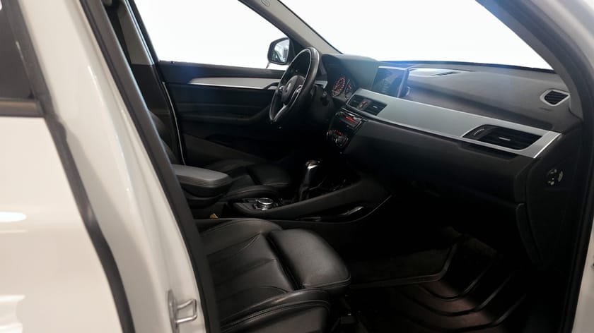 Bild 3 av BMW X1 xDrive18d xDrive 18d Automat xLine | Drag | Pano | Head-Up | M-Ratt