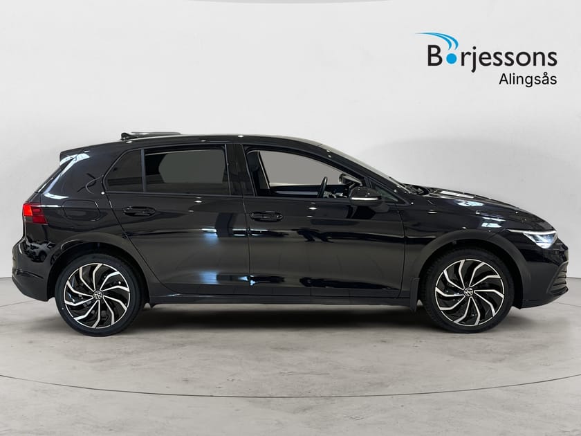Bild 2 av Volkswagen Golf eTSI 110hk DSG Dragkrok/Värmare/ACC