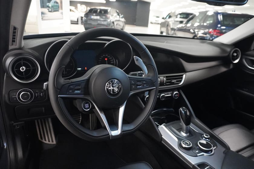 Bild 2 av Alfa Romeo Giulia