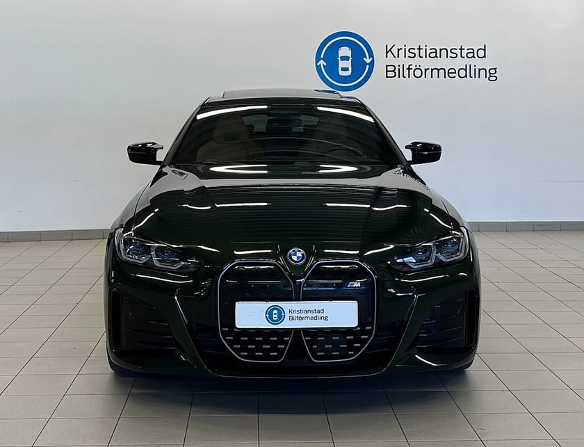 Bild 4 av BMW i4 M50 xDrive Gran Coupé M Sport Taklucka