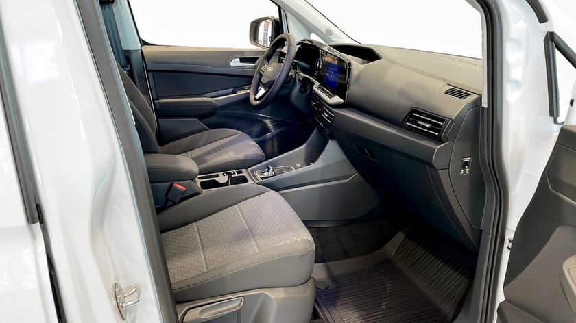 Bild 3 av Ford Tourneo Connect Titanium L1 1.5 ECOBOOST PHEV | Räckvidd 119km |
