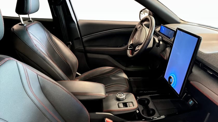 Bild 3 av Ford Mustang Mach-E Standard Range AWD 269Hk SR AUT Teknikpaket