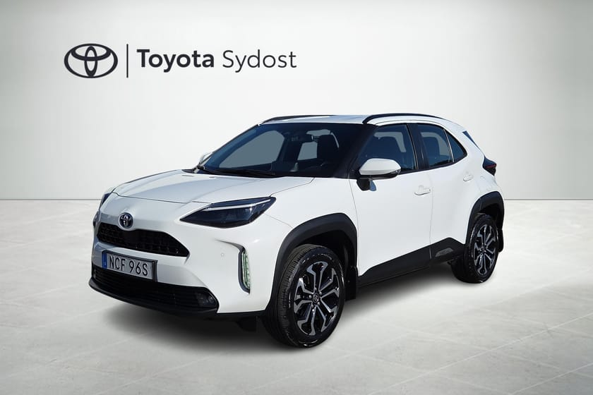 Bild 1 av Toyota Yaris Cross Hybrid AWD-i Active Plus (dragkrok, motorvärmare)