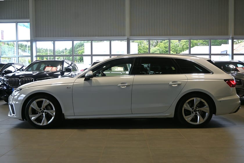 Bild 2 av Audi A4 Avant 40 TFSI quattro Q MHEV 204hk S Line Matrix Drag Värmare