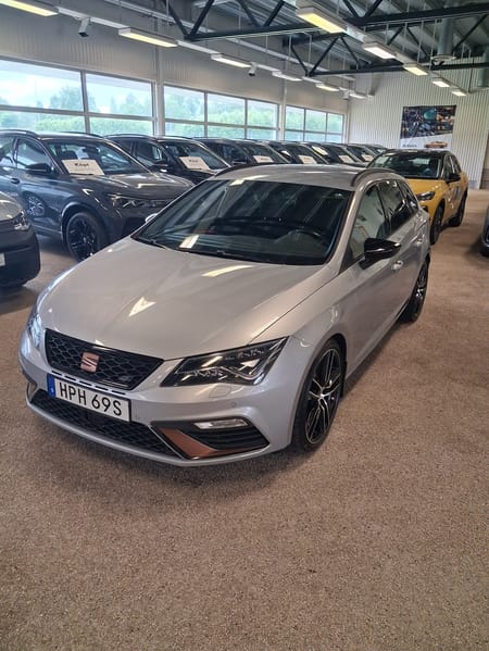 SEAT León Cupra ST SPORTSTOURER 2.0 TSI 300 4DRIVE