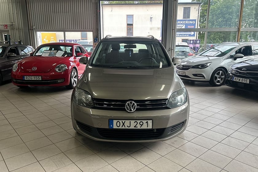 Bild 3 av Volkswagen Golf Plus 1.6 TDI MASTERS SUPERDEAL 3.95% / B-KAM / AUTOMAT