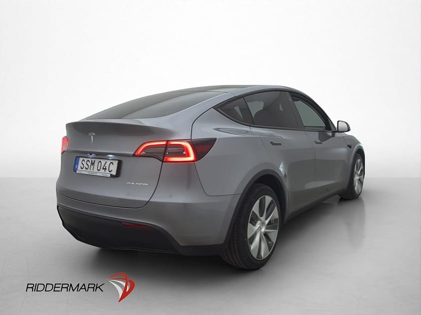 Bild 5 av Tesla Model Y Long Range AWD 514hk Värmare AP Moms Navi