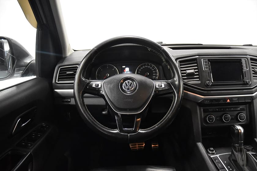 Bild 2 av Volkswagen Amarok 3.1t 3.0 V6 TDI 4M Aventura Kåpa Drag D-Värm Moms